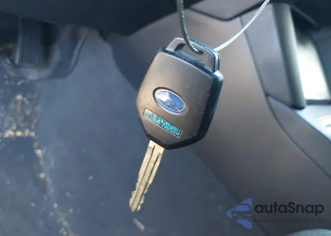 2017 Subaru Outback 2.5I Premium z USA, uszkodzony, nr VIN 4S4BSAHC3H3328025